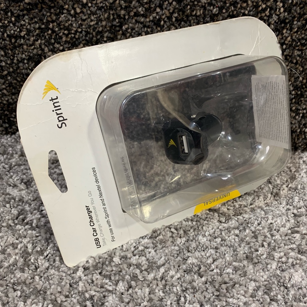 Sprint Universal USB Car Charger NEW